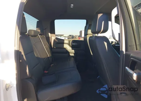 2022 Chevrolet Silverado 1500 Ltd 4Wd Short Bed Wt z USA, uszkodzony, nr VIN 1GCUYAED0NZ233987